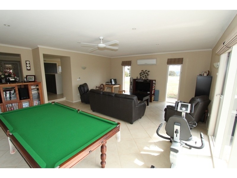 22 Hopetoun Park Road, Bacchus Marsh VIC 3340