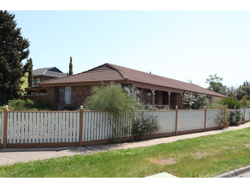 1 Hilton Way, Melton West VIC 3337