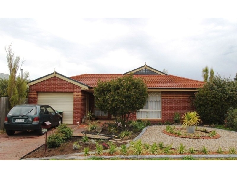 1/32 Toolern Street, Melton South VIC 3338