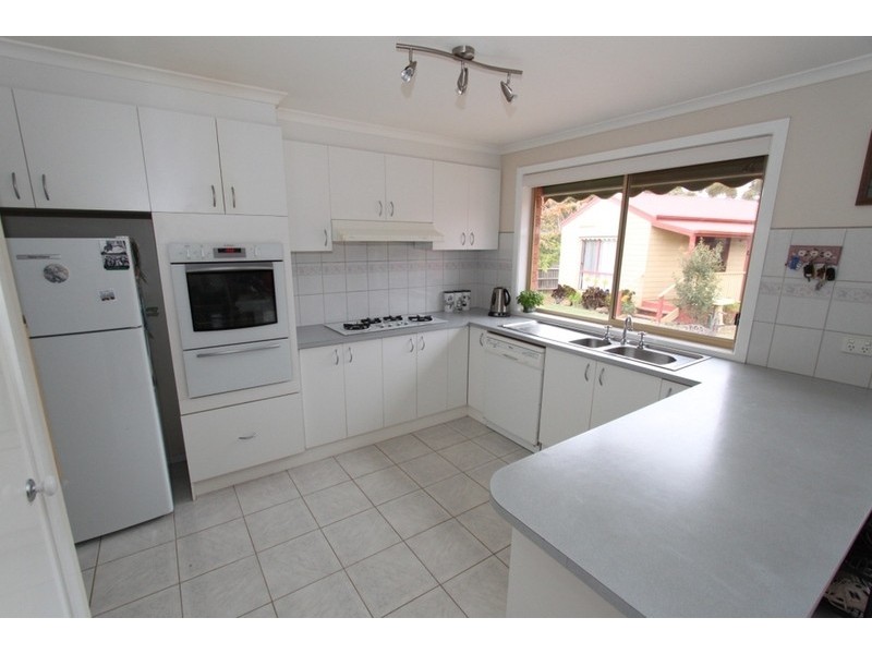 2 Cashmore Court, Bacchus Marsh VIC 3340