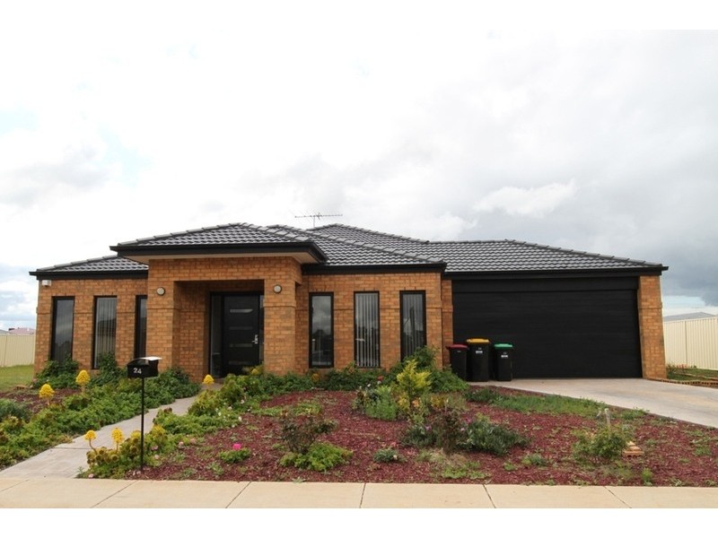 24 Highfield Way, Kurunjang VIC 3337