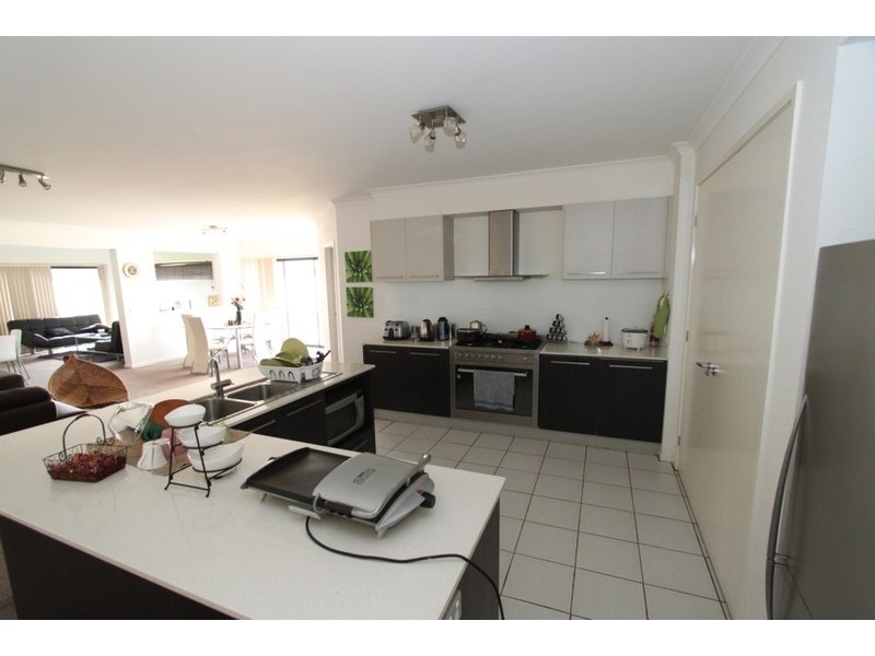 24 Highfield Way, Kurunjang VIC 3337