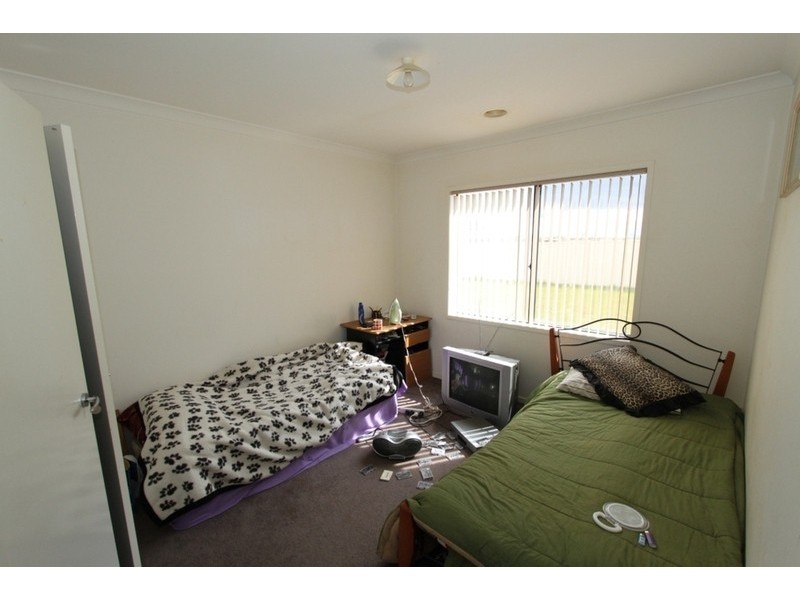 24 Highfield Way, Kurunjang VIC 3337