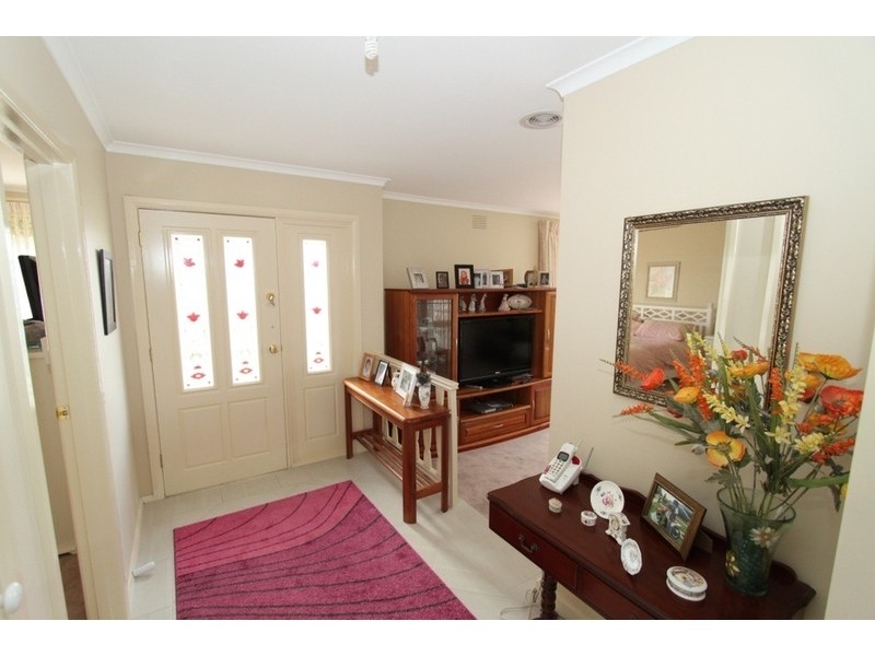 1 Brixton Place, Melton VIC 3337