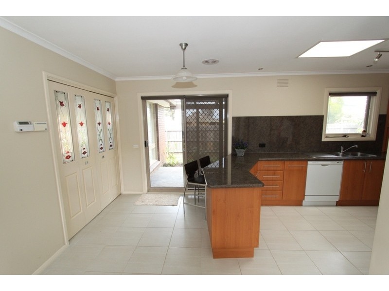 1 Brixton Place, Melton VIC 3337