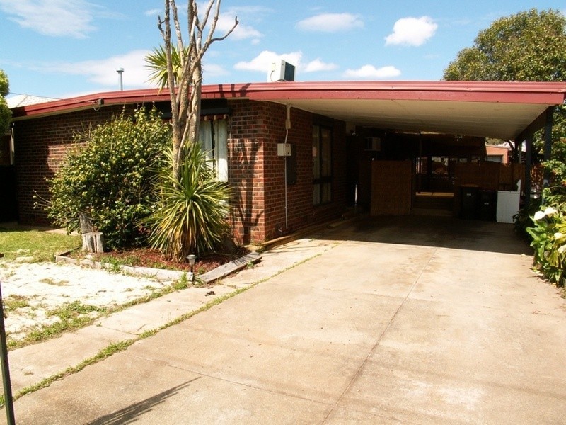 9 Corella Avenue, Melton VIC 3337