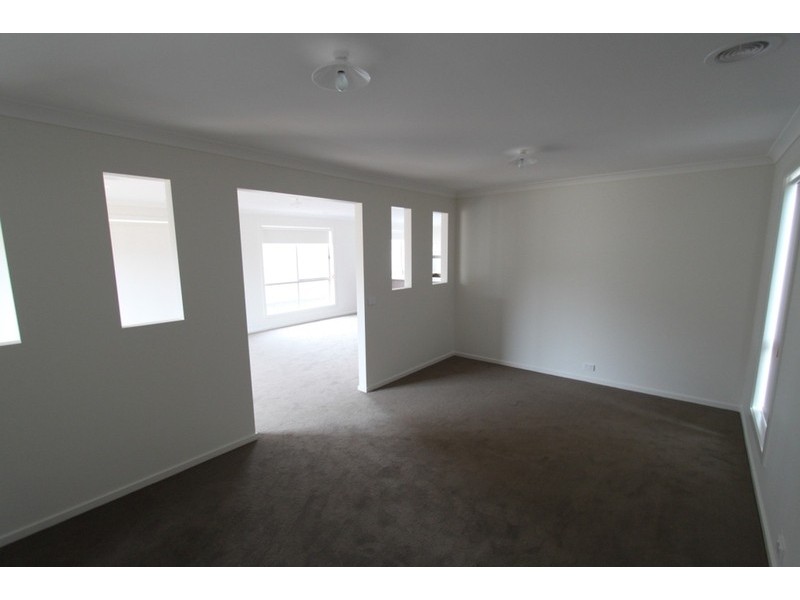 13 Mallow Street, Brookfield NSW 2420