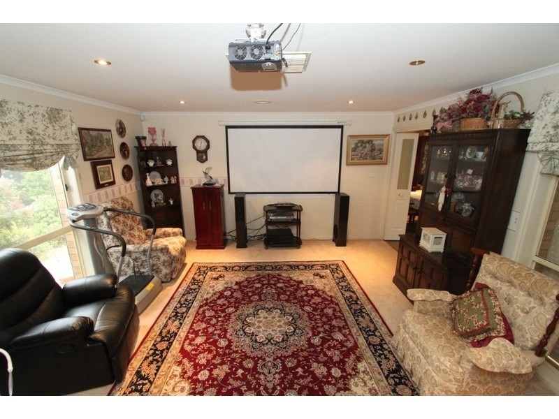 214 Brooklyn Road, Brookfield VIC 3338