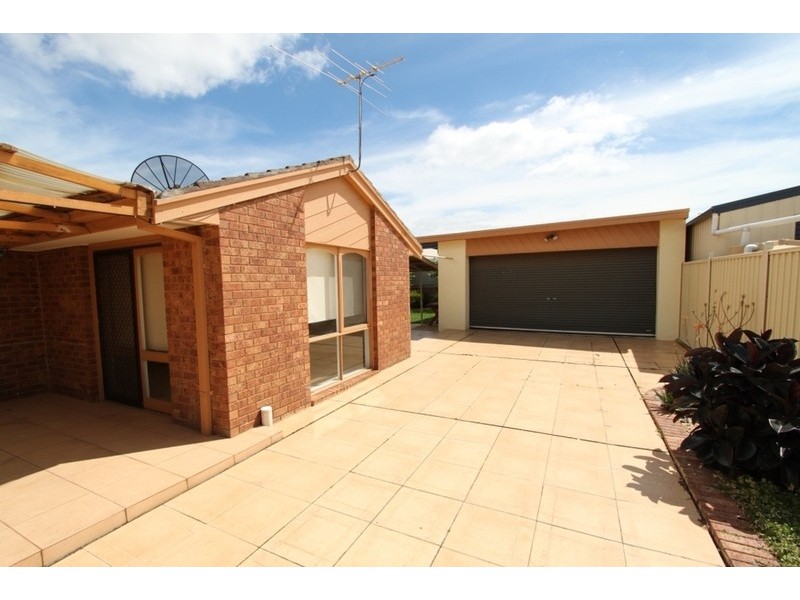592 High Street, Melton VIC 3337