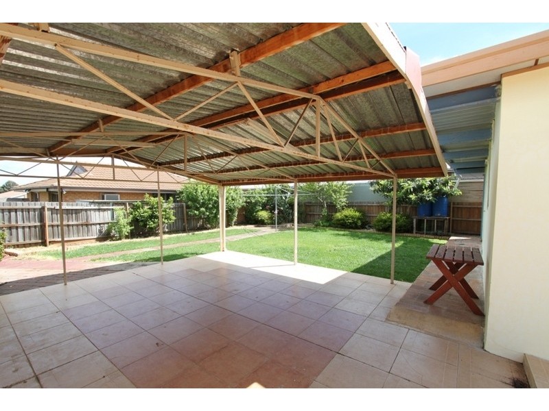 592 High Street, Melton VIC 3337