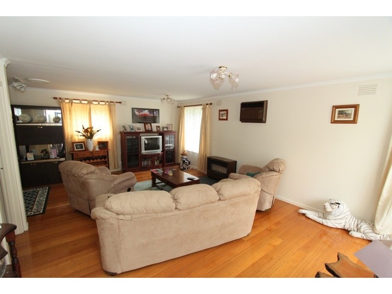 7 Tamar Drive, Melton South VIC 3338