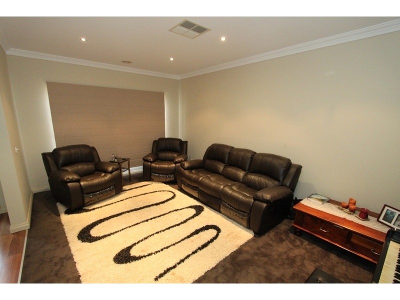 42 Sovereign Boulevard, Melton West VIC 3337