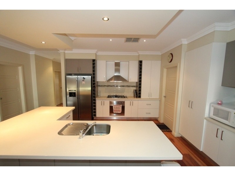 42 Sovereign Boulevard, Melton West VIC 3337