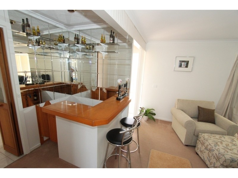 26 Gloaming Ride, Melton VIC 3337