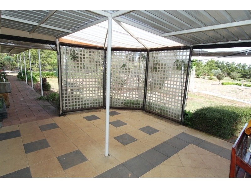 26 Gloaming Ride, Melton VIC 3337