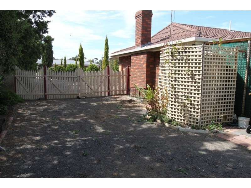 26 Gloaming Ride, Melton VIC 3337