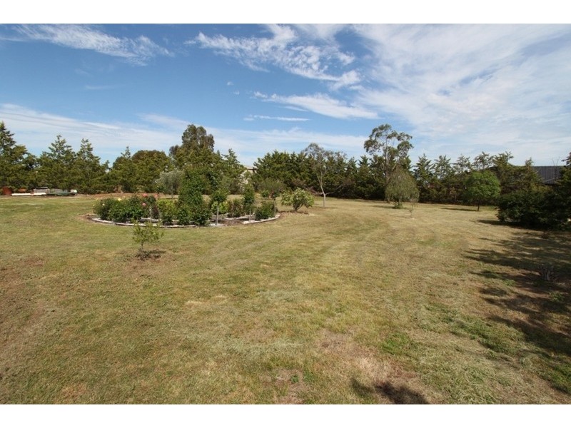 26 Gloaming Ride, Melton VIC 3337