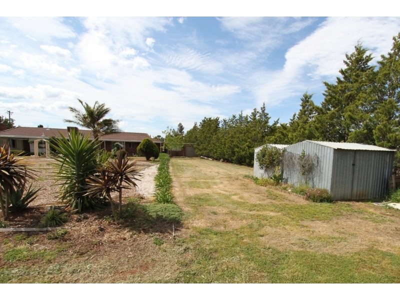 26 Gloaming Ride, Melton VIC 3337