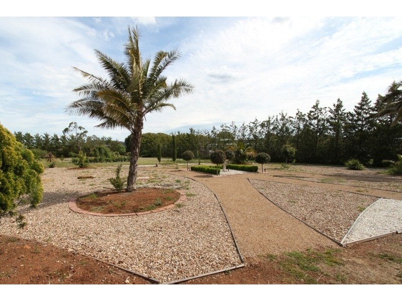 26 Gloaming Ride, Melton VIC 3337