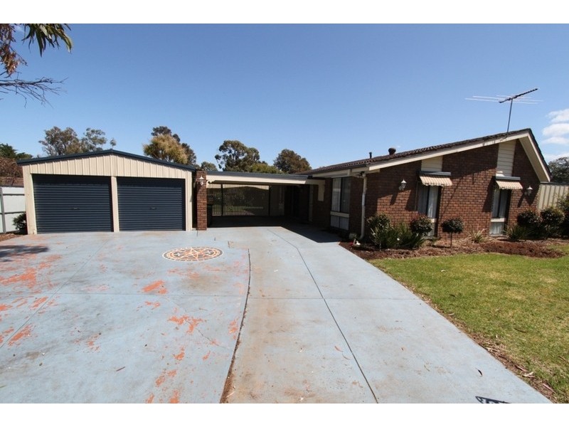 90 West Melton Drive, Melton West VIC 3337