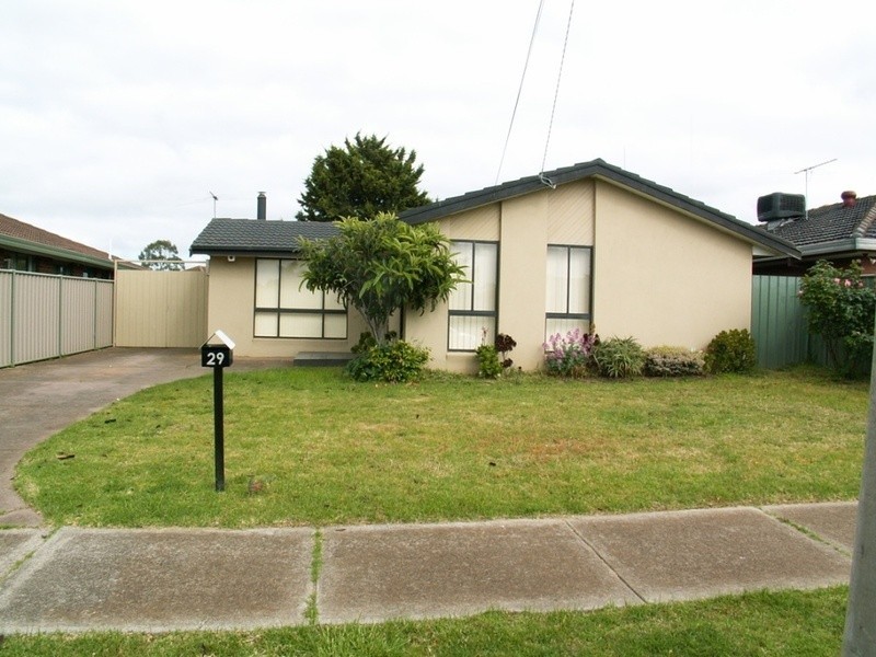 29 Milverton Street, Melton VIC 3337