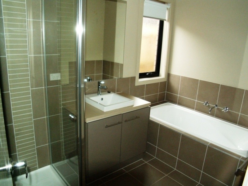 33 Peterpan Crescent, Kurunjang VIC 3337
