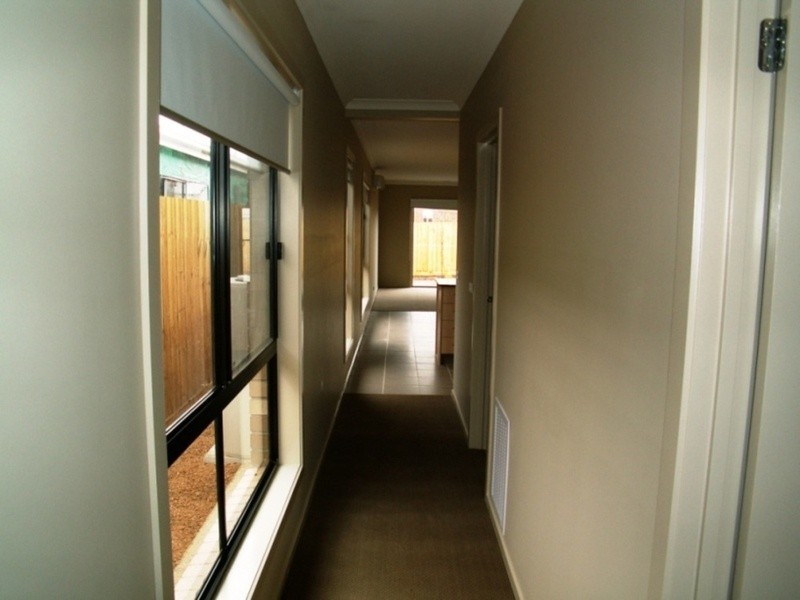 33 Peterpan Crescent, Kurunjang VIC 3337