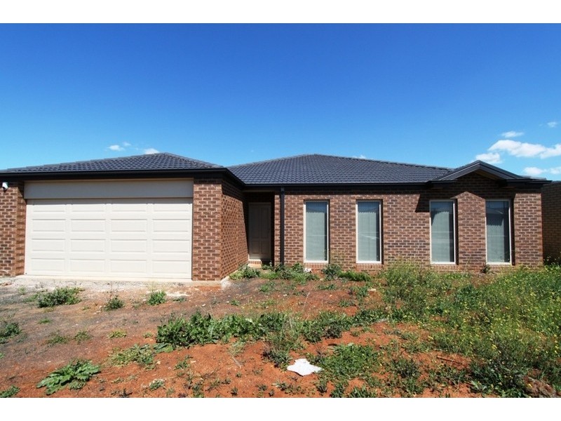 2 Boulderwood Court, Kurunjang VIC 3337