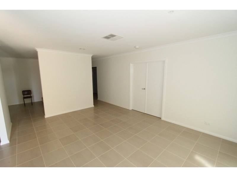 2 Boulderwood Court, Kurunjang VIC 3337