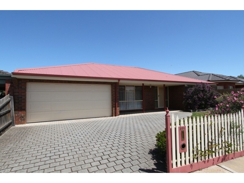 301 Centenary Avenue, Melton VIC 3337