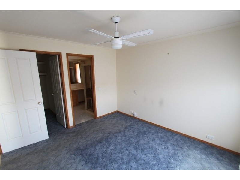 301 Centenary Avenue, Melton VIC 3337