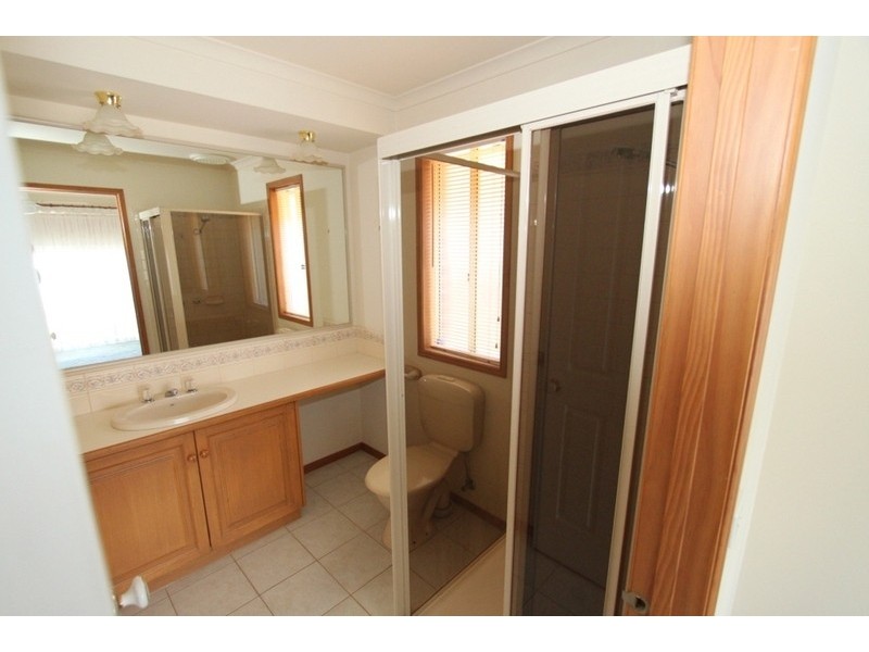 301 Centenary Avenue, Melton VIC 3337