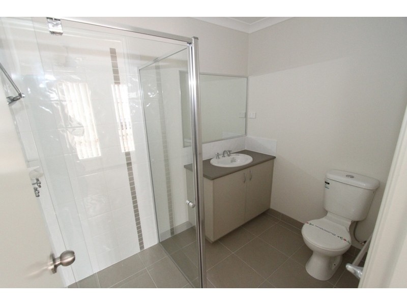28 Barleygrass Crescent, Brookfield VIC 3338