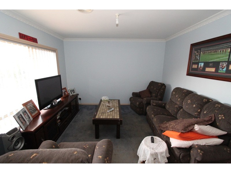 2/7 Belinda Close, Melton VIC 3337