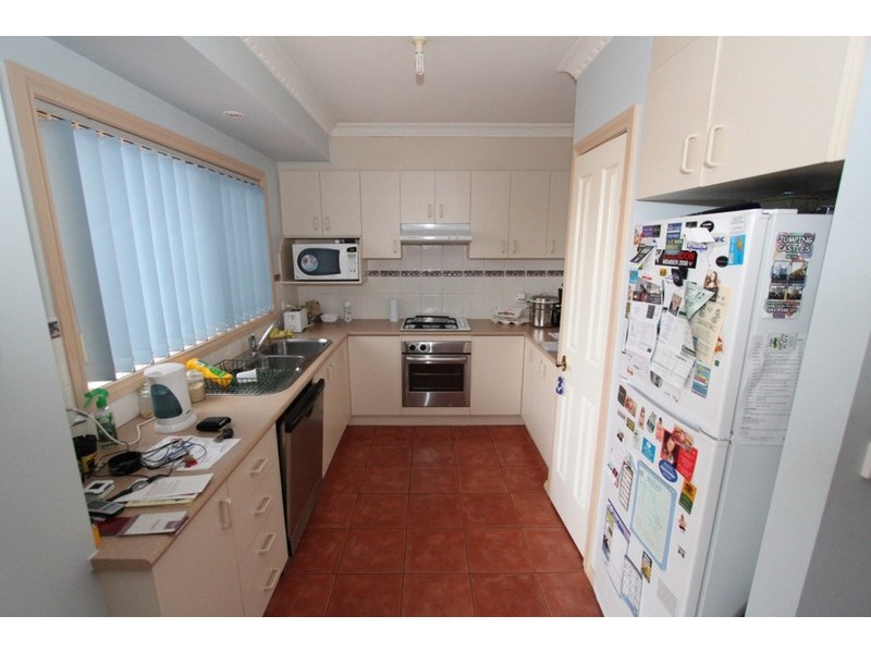 2/7 Belinda Close, Melton VIC 3337