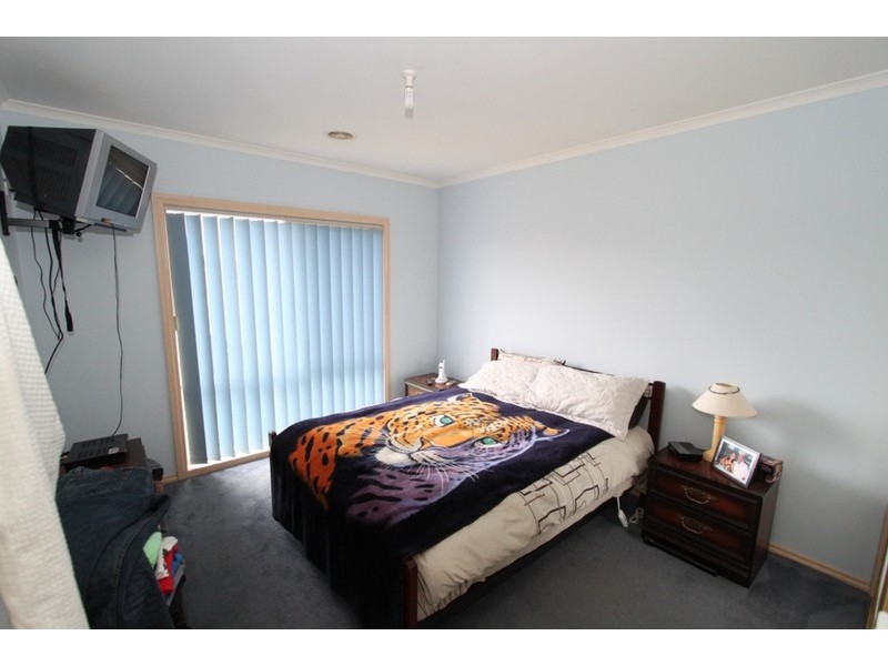 2/7 Belinda Close, Melton VIC 3337