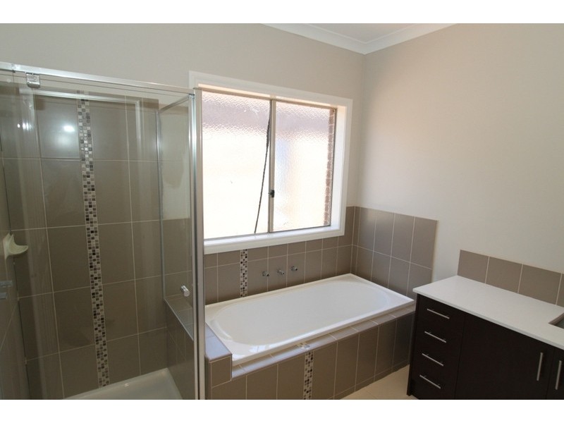 158 Exford Road, Melton South VIC 3338