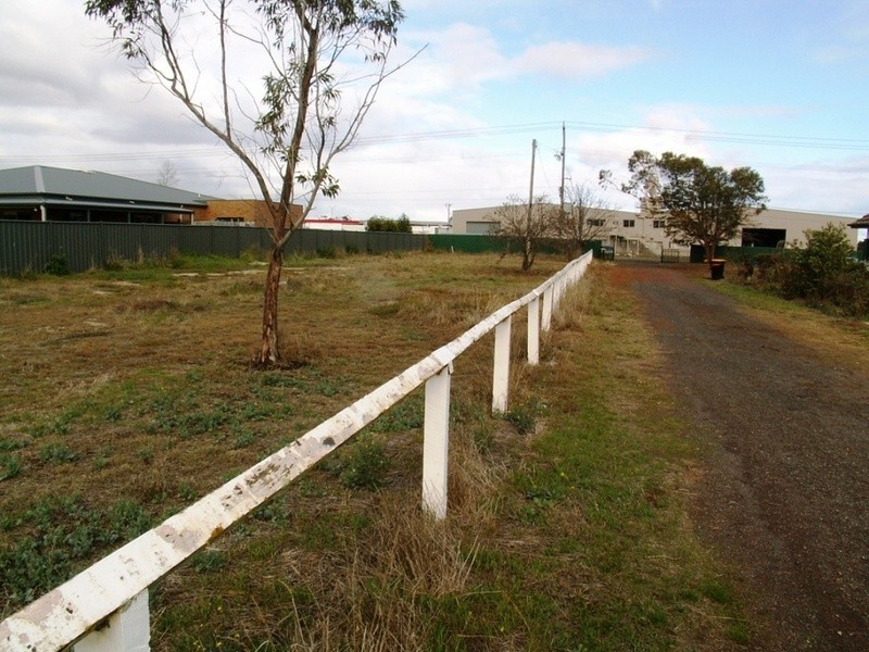 2-6 Sherwin Close, Melton VIC 3337