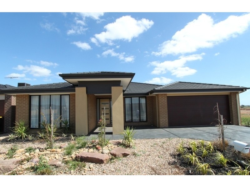 39 Turpentine Road, Brookfield VIC 3338