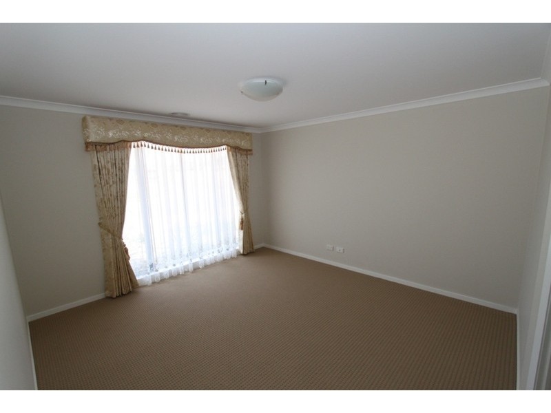 39 Turpentine Road, Brookfield VIC 3338