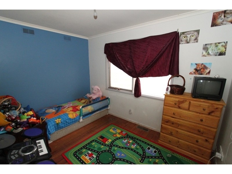 30 Riddle Drive, Melton VIC 3337