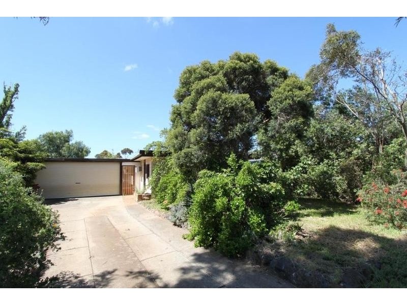 6 Hornbuckle Close, Melton VIC 3337