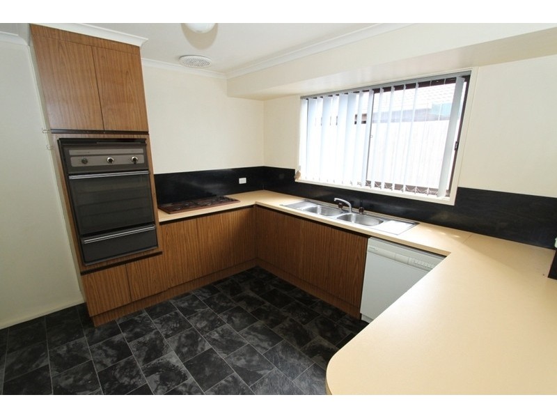 19 Chauvel Street, Melton South VIC 3338