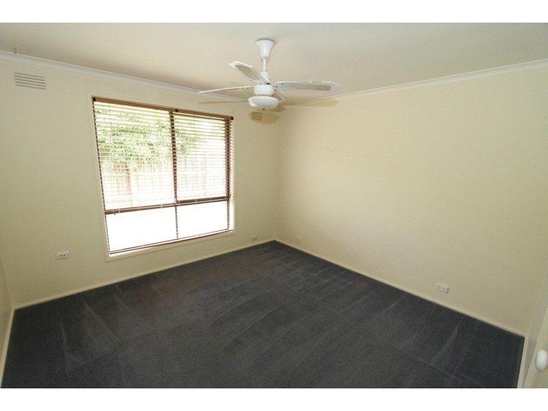 19 Chauvel Street, Melton South VIC 3338