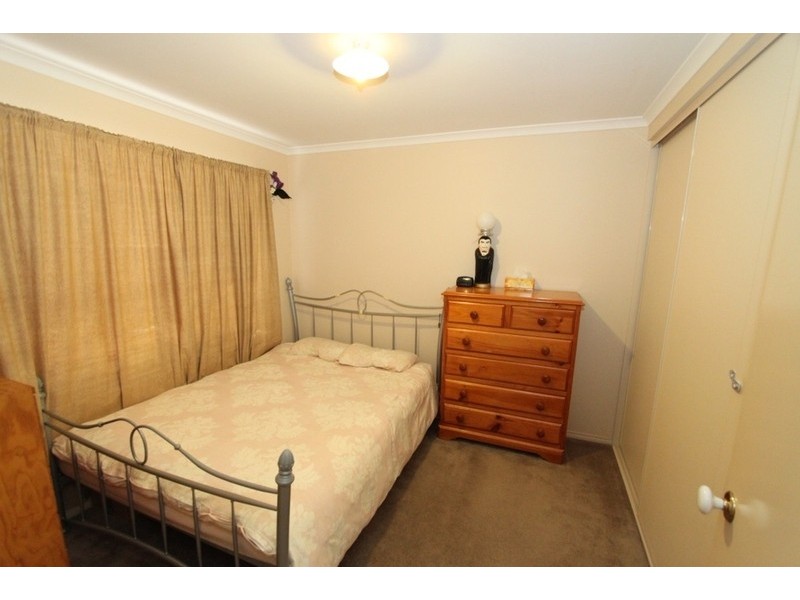 48 Meadow Glen Drive, Melton West VIC 3337