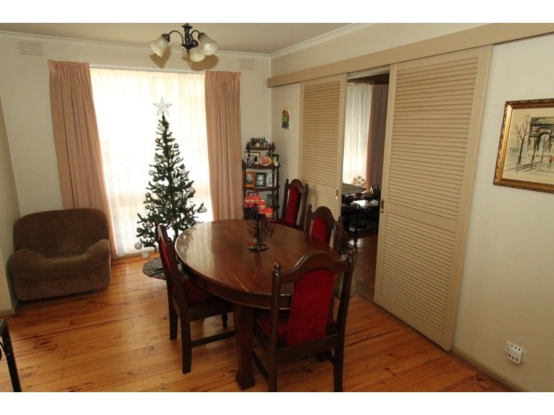 24 Rathdowne Circuit, Melton West VIC 3337