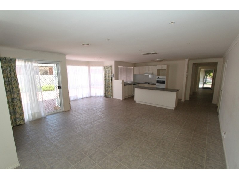 17 Westlake Drive, Melton West VIC 3337