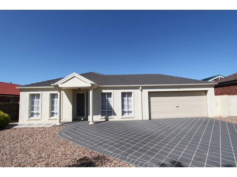 17 Westlake Drive, Melton West VIC 3337