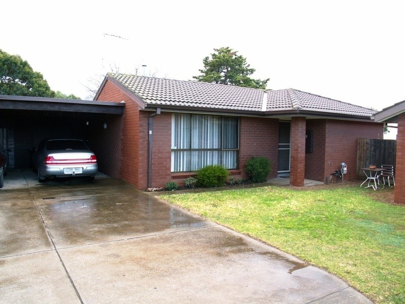 6/26 Brooklyn Road, Melton South VIC 3338