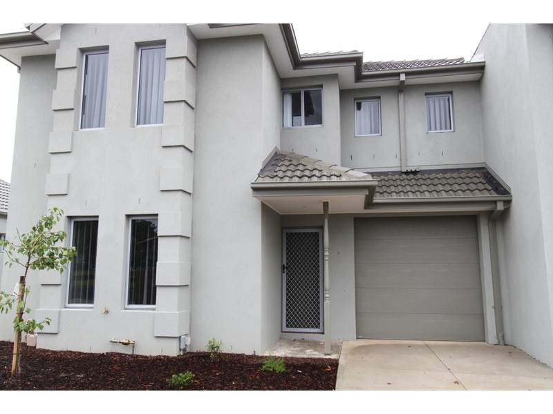 2/20-24 Palmerston Street, Melton VIC 3337